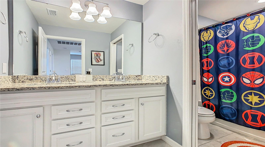 DAVENPORT, Florida 33897, 5 Bedrooms Bedrooms, ,4 BathroomsBathrooms,Residential,For Sale,PARADISE,0,MFRO6393500