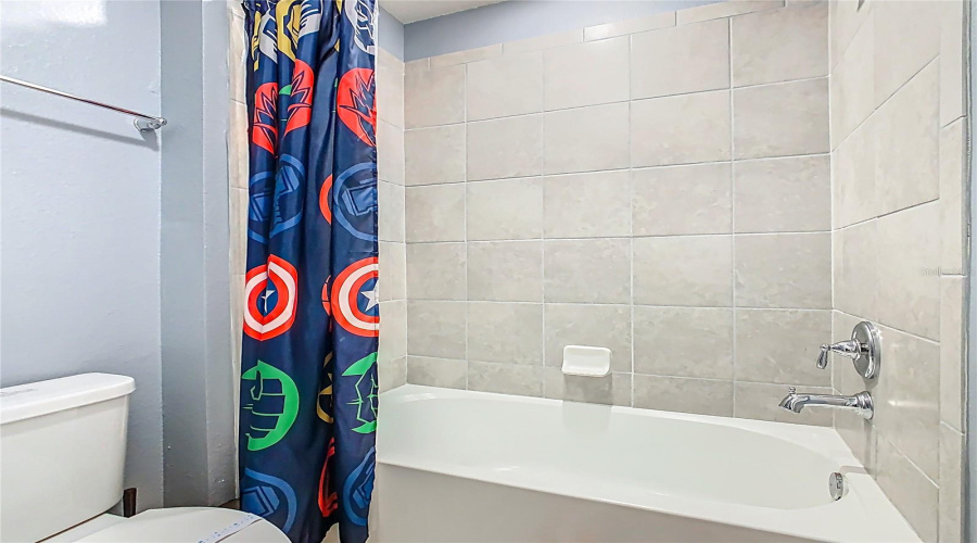 DAVENPORT, Florida 33897, 5 Bedrooms Bedrooms, ,4 BathroomsBathrooms,Residential,For Sale,PARADISE,0,MFRO6393500