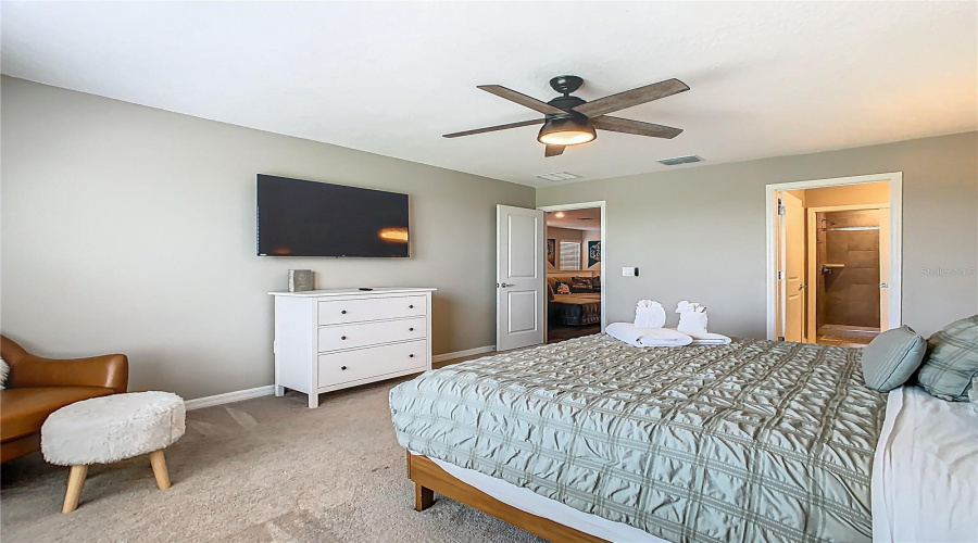 DAVENPORT, Florida 33897, 5 Bedrooms Bedrooms, ,4 BathroomsBathrooms,Residential,For Sale,PARADISE,0,MFRO6393500