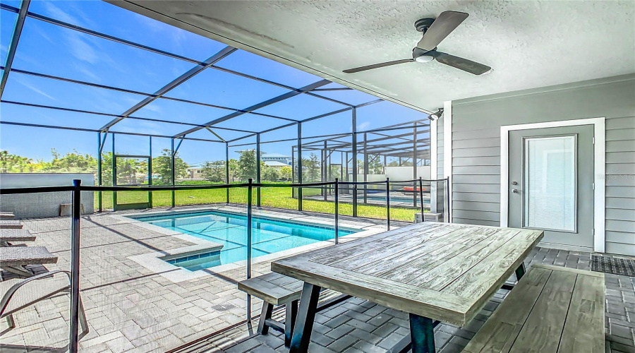 DAVENPORT, Florida 33897, 5 Bedrooms Bedrooms, ,4 BathroomsBathrooms,Residential,For Sale,PARADISE,0,MFRO6393500