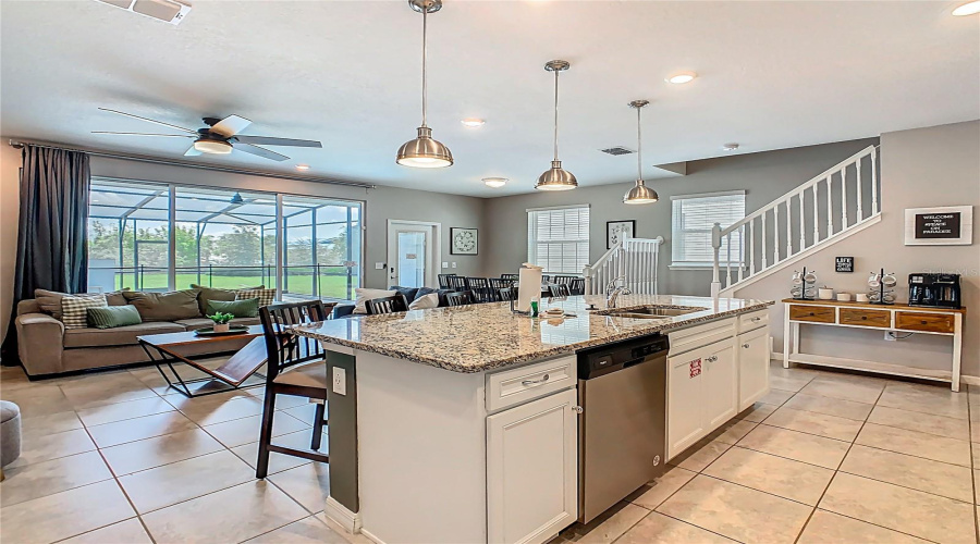 DAVENPORT, Florida 33897, 5 Bedrooms Bedrooms, ,4 BathroomsBathrooms,Residential,For Sale,PARADISE,0,MFRO6393500