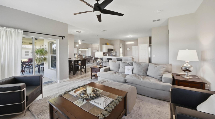 KISSIMMEE, Florida 34746, 3 Bedrooms Bedrooms, ,2 BathroomsBathrooms,Residential,For Sale,NORTHWOODS,0,MFRO6392032