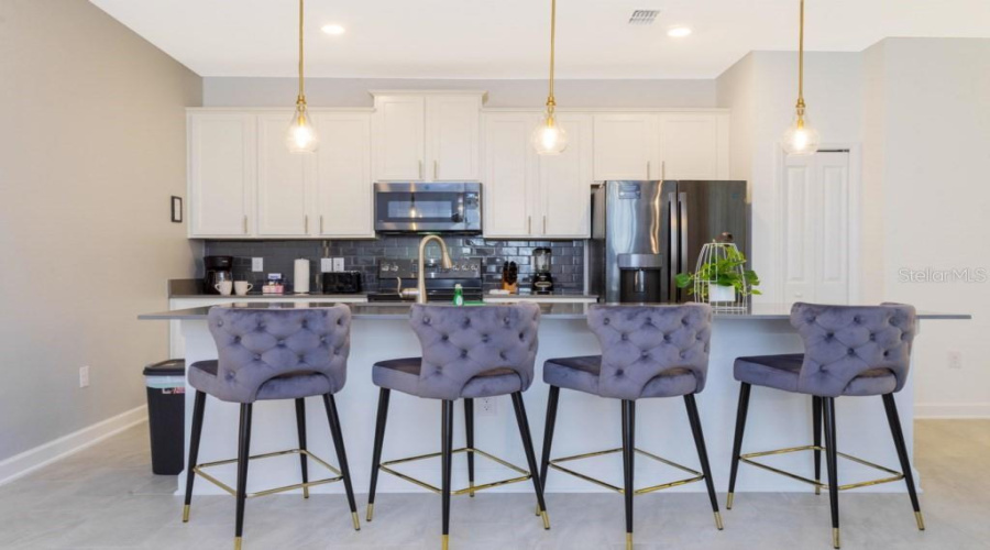 DAVENPORT, Florida 33896, 4 Bedrooms Bedrooms, ,3 BathroomsBathrooms,Residential,For Sale,SPLASH SHOT,0,MFRO6393859