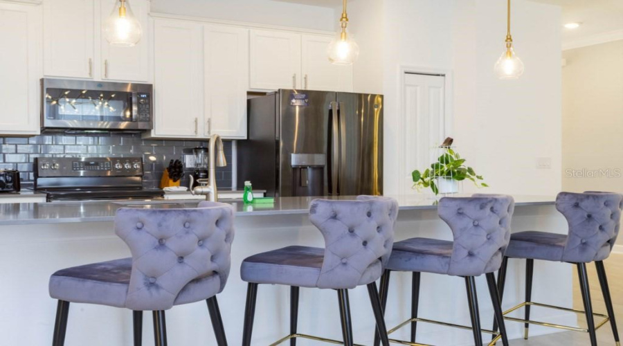 DAVENPORT, Florida 33896, 4 Bedrooms Bedrooms, ,3 BathroomsBathrooms,Residential,For Sale,SPLASH SHOT,0,MFRO6393859