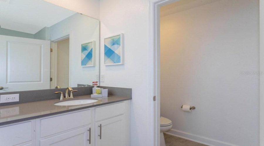 DAVENPORT, Florida 33896, 4 Bedrooms Bedrooms, ,3 BathroomsBathrooms,Residential,For Sale,SPLASH SHOT,0,MFRO6393859