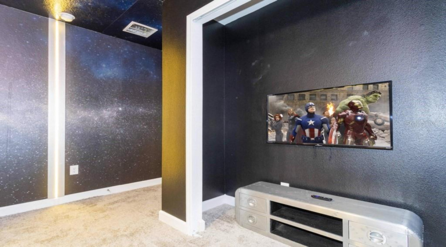 DAVENPORT, Florida 33896, 4 Bedrooms Bedrooms, ,3 BathroomsBathrooms,Residential,For Sale,SPLASH SHOT,0,MFRO6393859