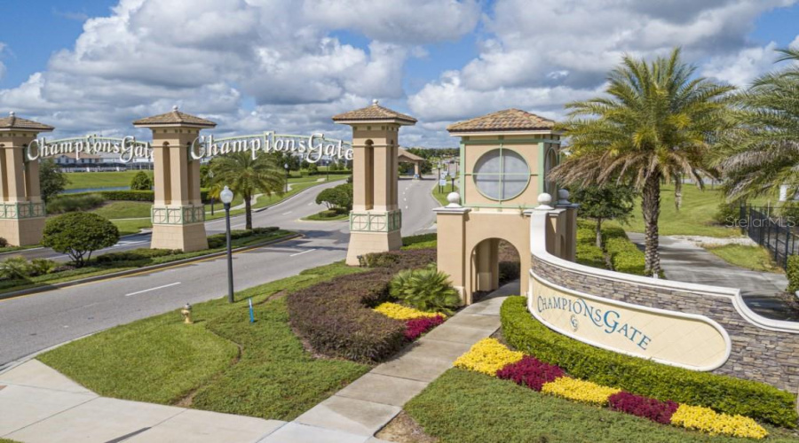 DAVENPORT, Florida 33896, 4 Bedrooms Bedrooms, ,3 BathroomsBathrooms,Residential,For Sale,SPLASH SHOT,0,MFRO6393859