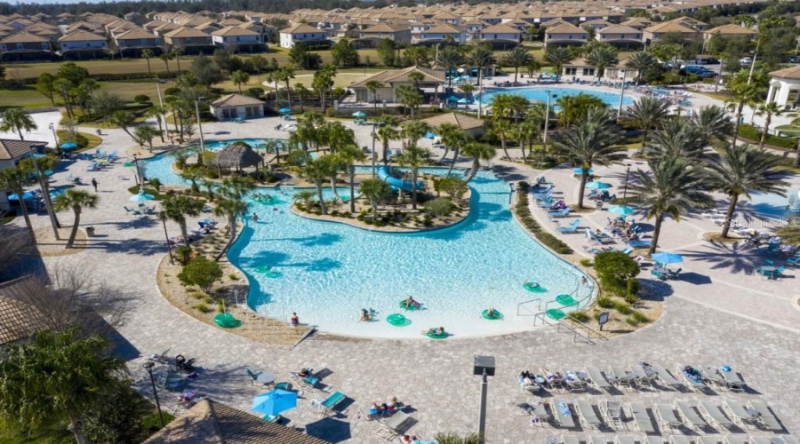 DAVENPORT, Florida 33896, 4 Bedrooms Bedrooms, ,3 BathroomsBathrooms,Residential,For Sale,SPLASH SHOT,0,MFRO6393859