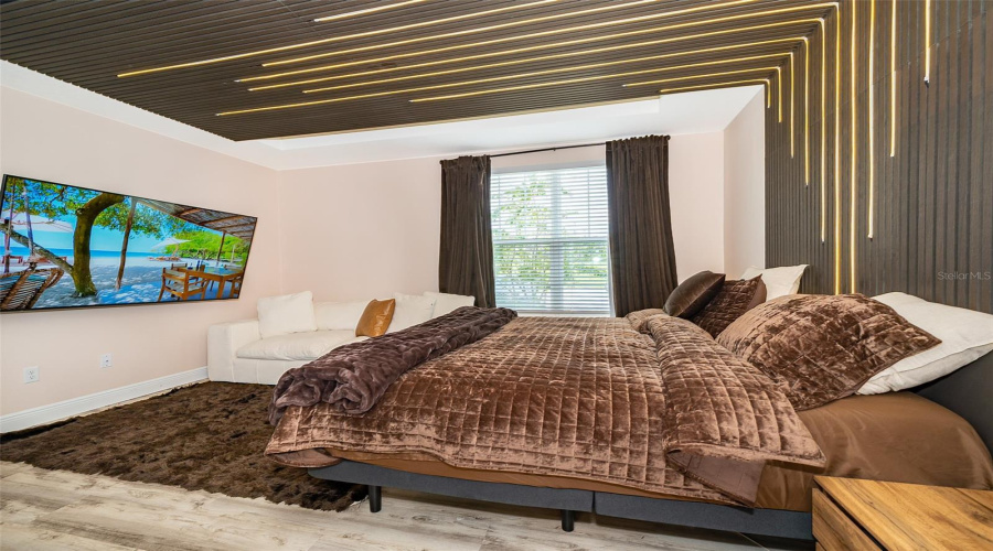 KISSIMMEE, Florida 34747, 5 Bedrooms Bedrooms, ,4 BathroomsBathrooms,Residential,For Sale,TROPICAL PALMS,0,MFRO6325817