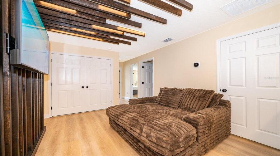 KISSIMMEE, Florida 34747, 5 Bedrooms Bedrooms, ,4 BathroomsBathrooms,Residential,For Sale,TROPICAL PALMS,0,MFRO6325817