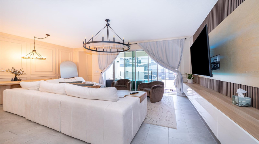 KISSIMMEE, Florida 34747, 5 Bedrooms Bedrooms, ,4 BathroomsBathrooms,Residential,For Sale,TROPICAL PALMS,0,MFRO6325817