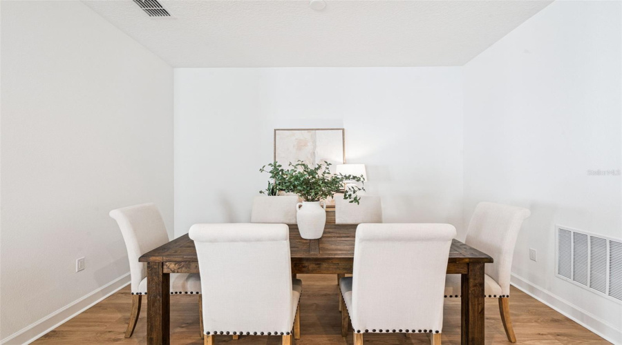 Island Village Mackinac Dining Room Model