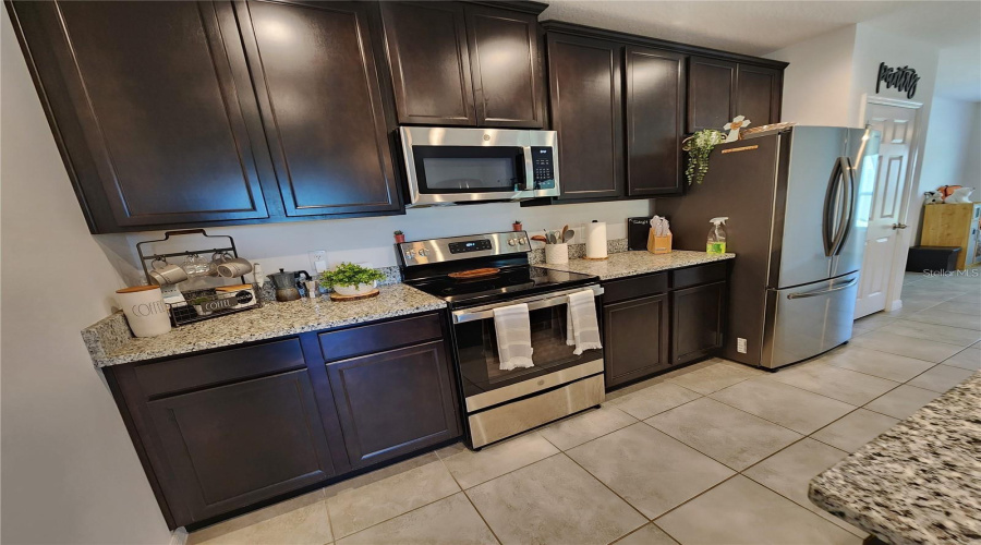 DAVENPORT, Florida 33837, 4 Bedrooms Bedrooms, ,3 BathroomsBathrooms,Residential,For Sale,ANNABELLE,0,MFRS5122656