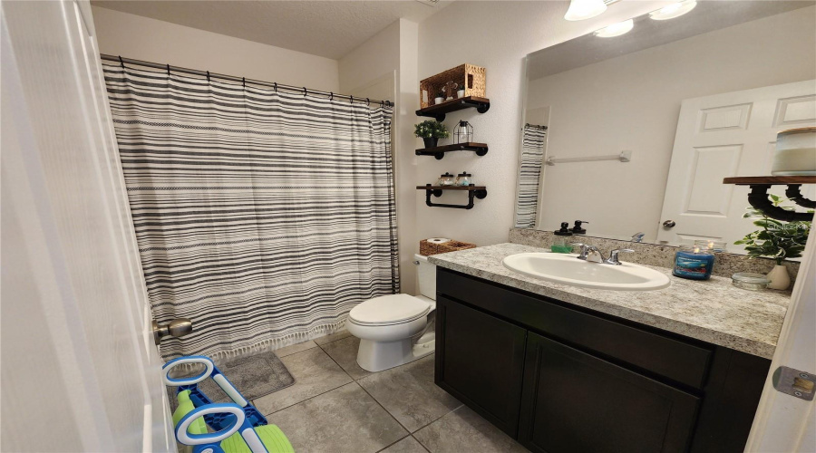 DAVENPORT, Florida 33837, 4 Bedrooms Bedrooms, ,3 BathroomsBathrooms,Residential,For Sale,ANNABELLE,0,MFRS5122656