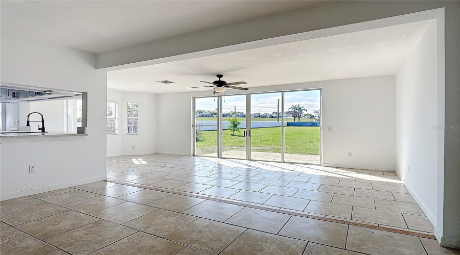 DAVENPORT, Florida 33897, 4 Bedrooms Bedrooms, ,3 BathroomsBathrooms,Residential,For Sale,COCO PLUM,0,MFRS5146318
