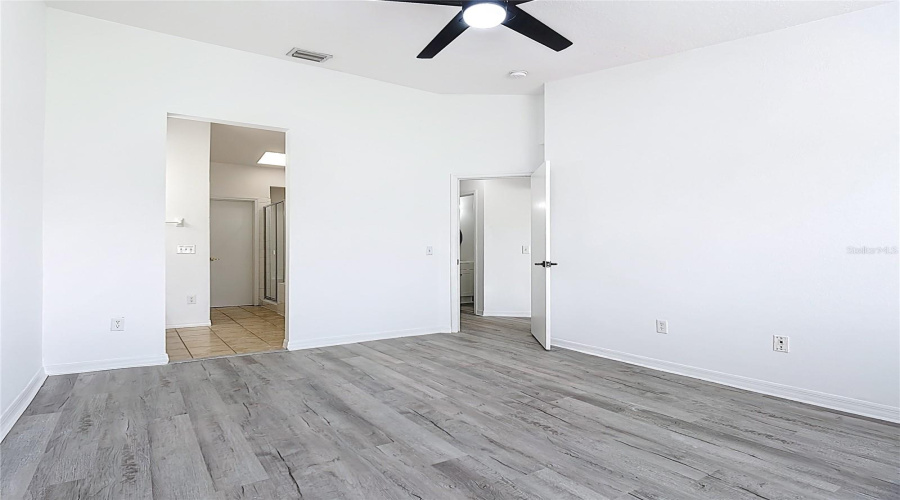 DAVENPORT, Florida 33897, 4 Bedrooms Bedrooms, ,3 BathroomsBathrooms,Residential,For Sale,COCO PLUM,0,MFRS5146318