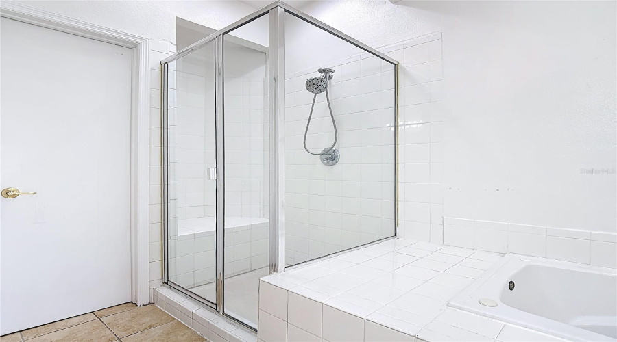 DAVENPORT, Florida 33897, 4 Bedrooms Bedrooms, ,3 BathroomsBathrooms,Residential,For Sale,COCO PLUM,0,MFRS5146318