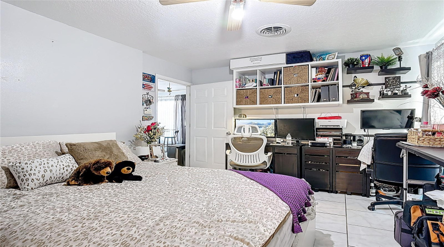 DAVENPORT, Florida 33897, 4 Bedrooms Bedrooms, ,3 BathroomsBathrooms,Residential,For Sale,COCO PLUM,0,MFRS5146318