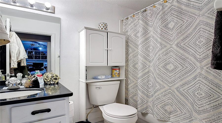 DAVENPORT, Florida 33897, 4 Bedrooms Bedrooms, ,3 BathroomsBathrooms,Residential,For Sale,COCO PLUM,0,MFRS5146318