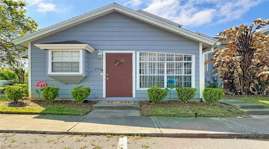 DAVENPORT, Florida 33897, 4 Bedrooms Bedrooms, ,3 BathroomsBathrooms,Residential,For Sale,COCO PLUM,0,MFRS5146318