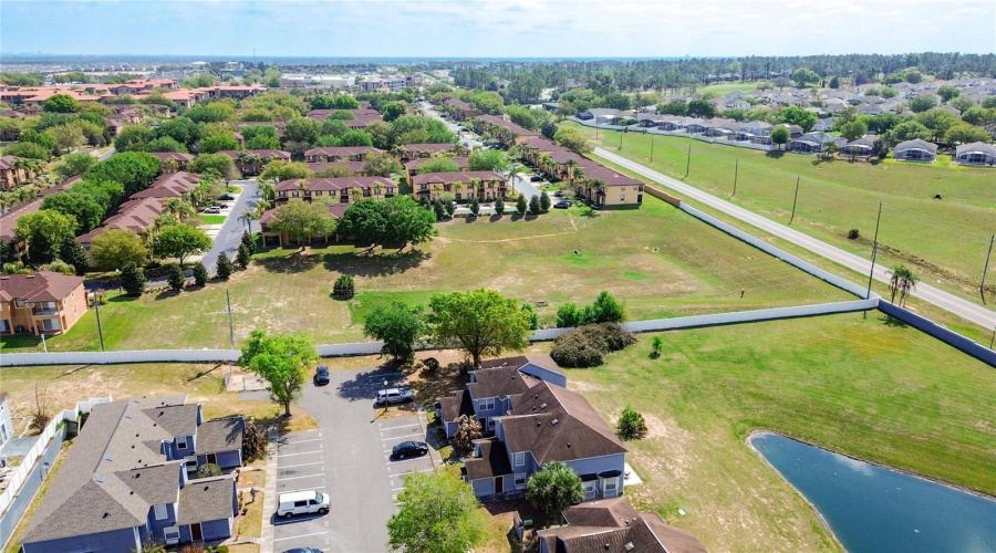 DAVENPORT, Florida 33897, 4 Bedrooms Bedrooms, ,3 BathroomsBathrooms,Residential,For Sale,COCO PLUM,0,MFRS5146318