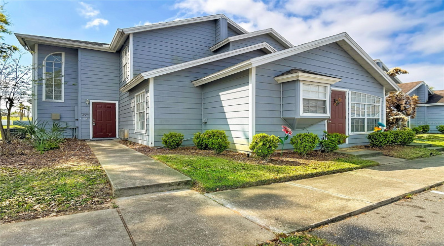 DAVENPORT, Florida 33897, 4 Bedrooms Bedrooms, ,3 BathroomsBathrooms,Residential,For Sale,COCO PLUM,0,MFRS5146318