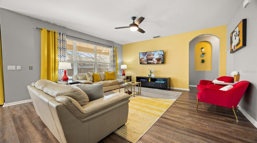 KISSIMMEE, Florida 34747, 7 Bedrooms Bedrooms, ,4 BathroomsBathrooms,Residential,For Sale,TEASCONE,0,MFRO6393280