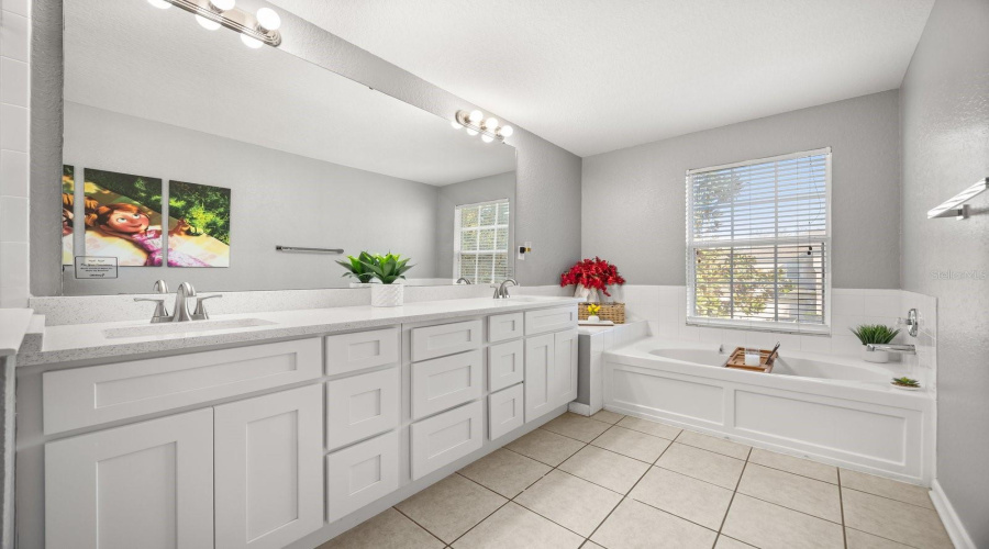 KISSIMMEE, Florida 34747, 7 Bedrooms Bedrooms, ,4 BathroomsBathrooms,Residential,For Sale,TEASCONE,0,MFRO6393280