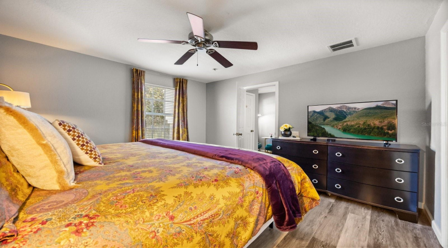 KISSIMMEE, Florida 34747, 7 Bedrooms Bedrooms, ,4 BathroomsBathrooms,Residential,For Sale,TEASCONE,0,MFRO6393280