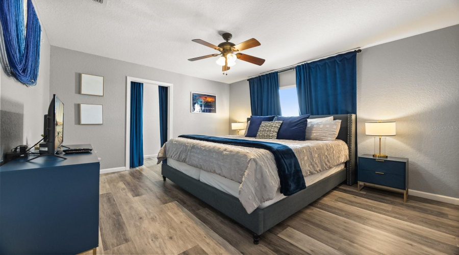 KISSIMMEE, Florida 34747, 7 Bedrooms Bedrooms, ,4 BathroomsBathrooms,Residential,For Sale,TEASCONE,0,MFRO6393280