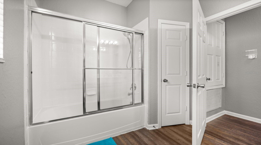 KISSIMMEE, Florida 34747, 7 Bedrooms Bedrooms, ,4 BathroomsBathrooms,Residential,For Sale,TEASCONE,0,MFRO6393280