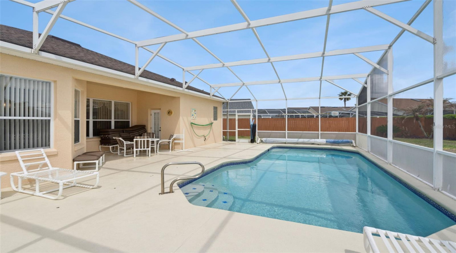 DAVENPORT, Florida 33897, 4 Bedrooms Bedrooms, ,3 BathroomsBathrooms,Residential,For Sale,BLOOMINGDALE,0,MFRS5146553