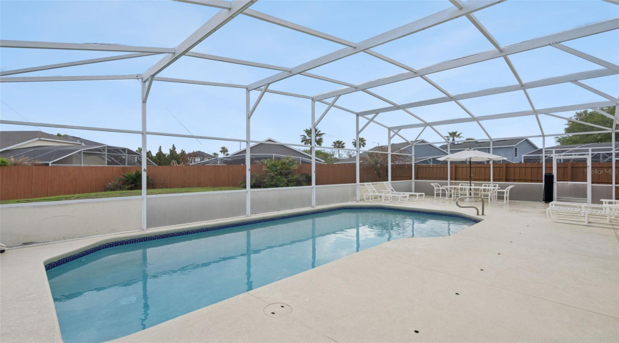 DAVENPORT, Florida 33897, 4 Bedrooms Bedrooms, ,3 BathroomsBathrooms,Residential,For Sale,BLOOMINGDALE,0,MFRS5146553