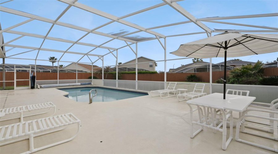 DAVENPORT, Florida 33897, 4 Bedrooms Bedrooms, ,3 BathroomsBathrooms,Residential,For Sale,BLOOMINGDALE,0,MFRS5146553