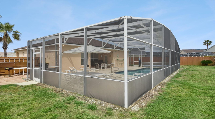 DAVENPORT, Florida 33897, 4 Bedrooms Bedrooms, ,3 BathroomsBathrooms,Residential,For Sale,BLOOMINGDALE,0,MFRS5146553