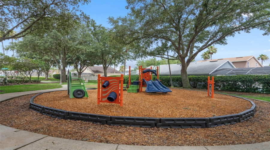 DAVENPORT, Florida 33897, 4 Bedrooms Bedrooms, ,3 BathroomsBathrooms,Residential,For Sale,BLOOMINGDALE,0,MFRS5146553