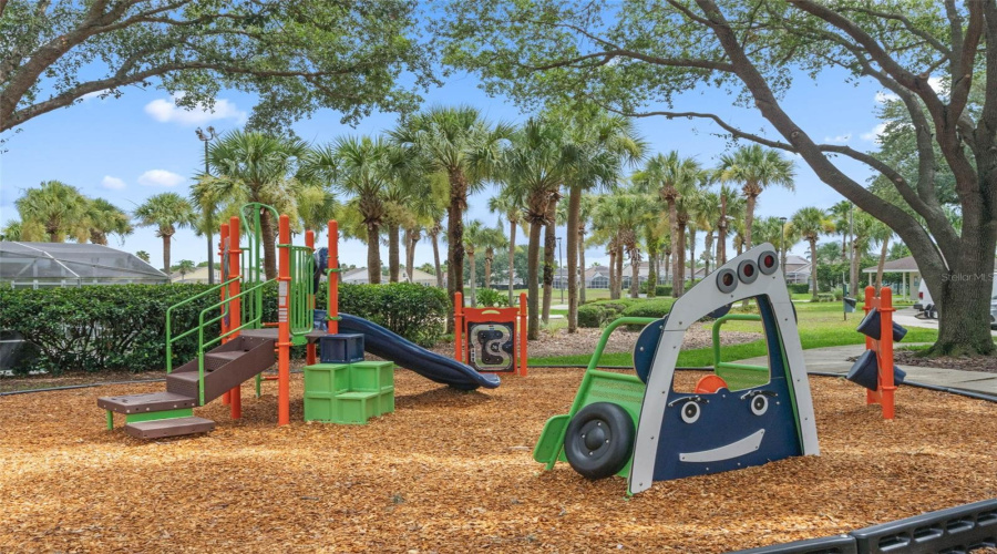 DAVENPORT, Florida 33897, 4 Bedrooms Bedrooms, ,3 BathroomsBathrooms,Residential,For Sale,BLOOMINGDALE,0,MFRS5146553