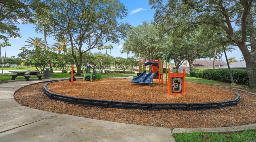 DAVENPORT, Florida 33897, 4 Bedrooms Bedrooms, ,3 BathroomsBathrooms,Residential,For Sale,BLOOMINGDALE,0,MFRS5146553