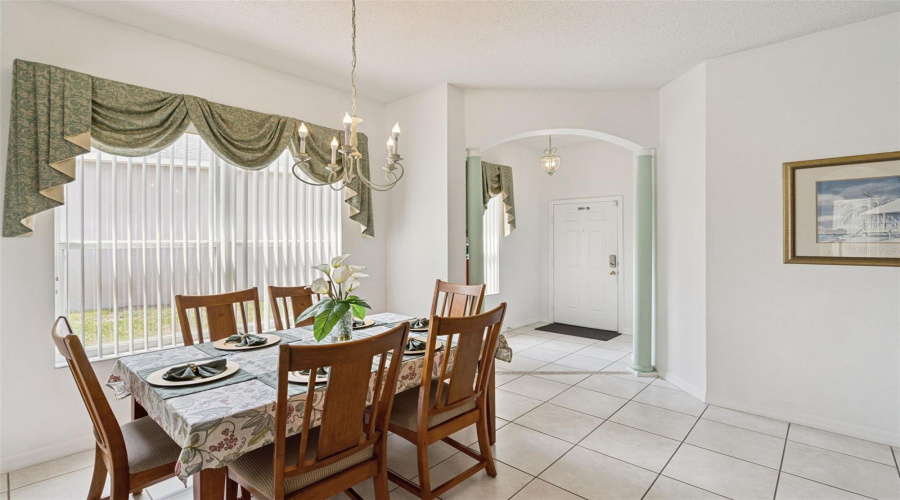 DAVENPORT, Florida 33897, 4 Bedrooms Bedrooms, ,3 BathroomsBathrooms,Residential,For Sale,BLOOMINGDALE,0,MFRS5146553