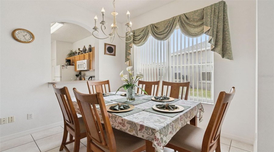 DAVENPORT, Florida 33897, 4 Bedrooms Bedrooms, ,3 BathroomsBathrooms,Residential,For Sale,BLOOMINGDALE,0,MFRS5146553