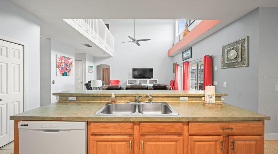 KISSIMMEE, Florida 34746, 5 Bedrooms Bedrooms, ,3 BathroomsBathrooms,Residential,For Sale,CUMBRIAN LAKES,0,MFRO6394102