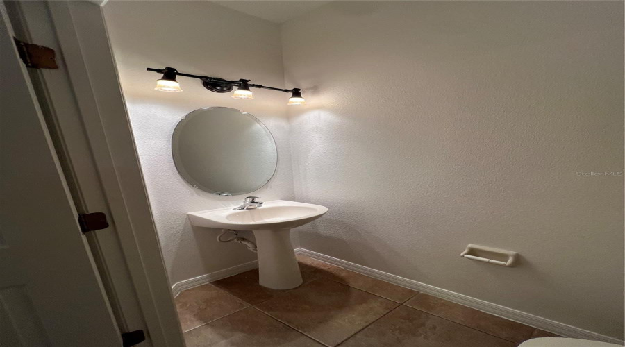 KISSIMMEE, Florida 34747, 3 Bedrooms Bedrooms, ,2 BathroomsBathrooms,Residential,For Sale,PELLHAM,0,MFRO6393950