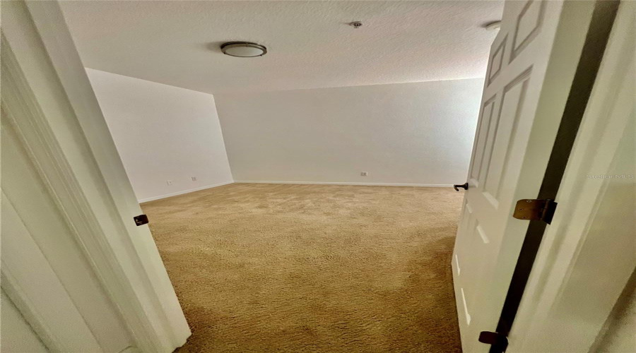 KISSIMMEE, Florida 34747, 3 Bedrooms Bedrooms, ,2 BathroomsBathrooms,Residential,For Sale,PELLHAM,0,MFRO6393950