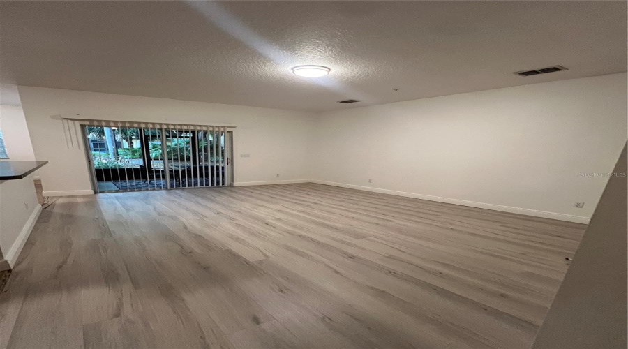 KISSIMMEE, Florida 34747, 3 Bedrooms Bedrooms, ,2 BathroomsBathrooms,Residential,For Sale,PELLHAM,0,MFRO6393950