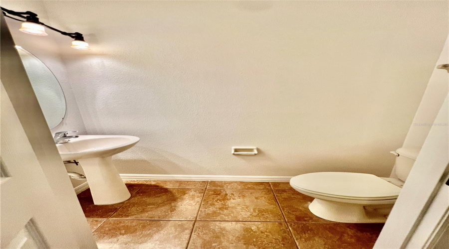 KISSIMMEE, Florida 34747, 3 Bedrooms Bedrooms, ,2 BathroomsBathrooms,Residential,For Sale,PELLHAM,0,MFRO6393950