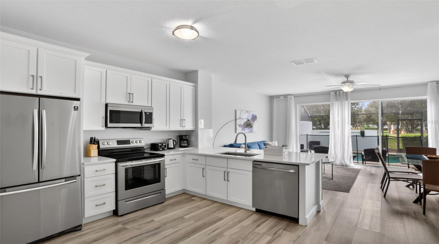 KISSIMMEE, Florida 34747, 3 Bedrooms Bedrooms, ,3 BathroomsBathrooms,Residential,For Sale,MANESHAW,0,MFRO6392543