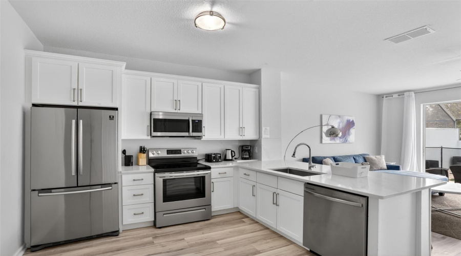 KISSIMMEE, Florida 34747, 3 Bedrooms Bedrooms, ,3 BathroomsBathrooms,Residential,For Sale,MANESHAW,0,MFRO6392543