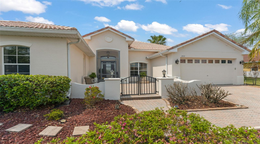 KISSIMMEE, Florida 34746, 3 Bedrooms Bedrooms, ,3 BathroomsBathrooms,Residential,For Sale,OAKMONT,0,MFRO6393204