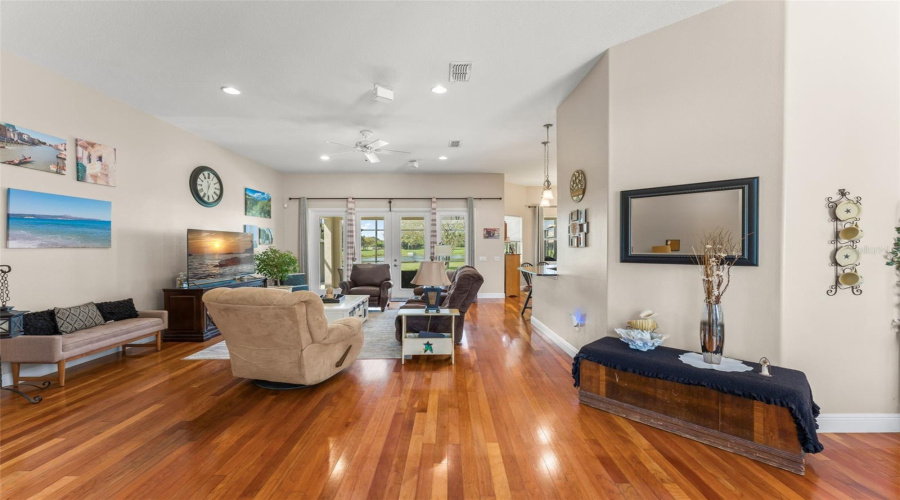 KISSIMMEE, Florida 34746, 3 Bedrooms Bedrooms, ,3 BathroomsBathrooms,Residential,For Sale,OAKMONT,0,MFRO6393204