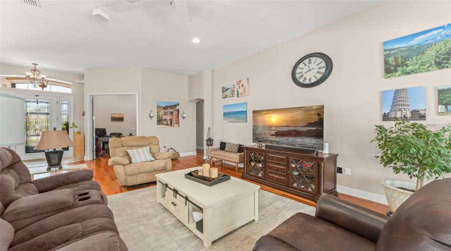 KISSIMMEE, Florida 34746, 3 Bedrooms Bedrooms, ,3 BathroomsBathrooms,Residential,For Sale,OAKMONT,0,MFRO6393204